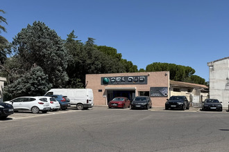 location localcommercial senas 13560