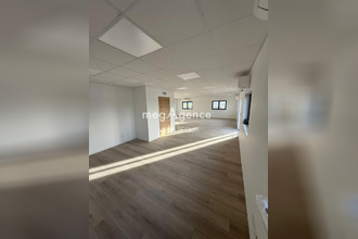 location localcommercial sens 89100