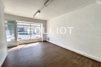 location localcommercial sourdeval 50150