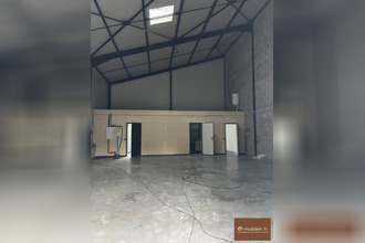 location localcommercial st-beron 73520