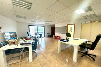 location localcommercial st-cannat 13760