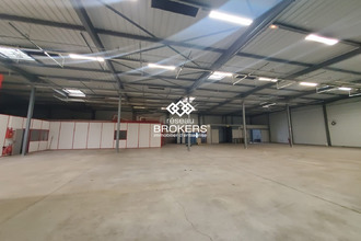 location localcommercial st-genis-pouilly 01630