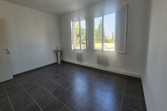 location localcommercial st-gilles 30800