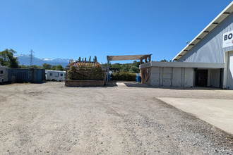 location localcommercial st-jeoire-prieure 73190