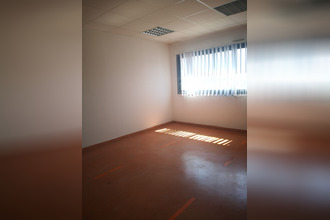 location localcommercial st-maximin-la-ste-baume 83470