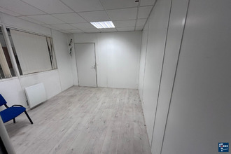 location localcommercial st-pavace 72190