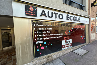 location localcommercial st-raphael 83700