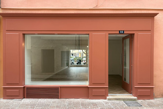 location localcommercial st-tropez 83990