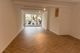 location localcommercial st-tropez 83990