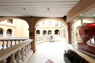 location localcommercial st-tropez 83990