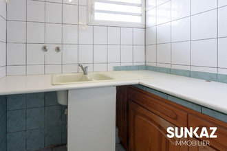 location localcommercial tampon 97430