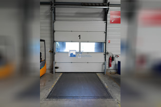 location localcommercial trelaze 49800