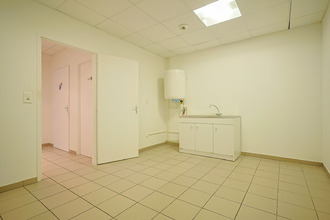 location localcommercial valmt 57730