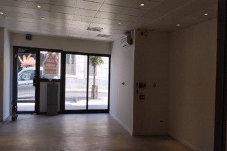 location localcommercial vauvert 30600