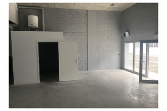 location localcommercial vaux-le-penil 77000