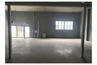 location localcommercial vaux-le-penil 77000