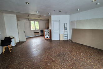 location localcommercial yzernay 49360