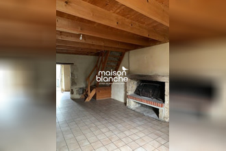 location maison airvault 79600