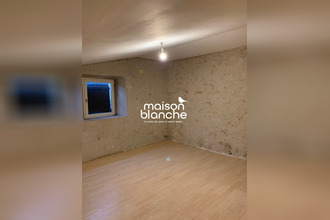 location maison airvault 79600