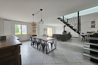 location maison albert 80300