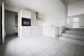 location maison arthes 81160