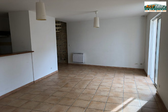 location maison aureille 13930
