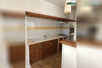 location maison aureille 13930