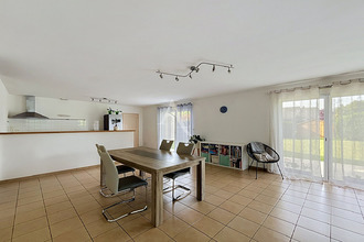 location maison avrille 49240