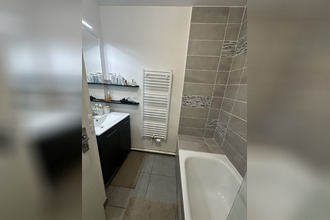 Ma-Cabane - Location Maison Bassens, 68 m²