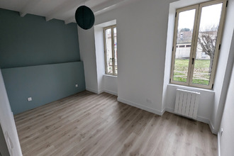 location maison bessines 79000