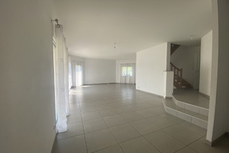 Ma-Cabane - Location Maison Bourgoin-Jallieu, 152 m²