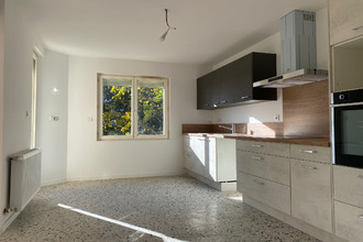 location maison caderousse 84860