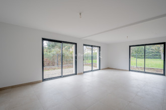 location maison cessy 01170