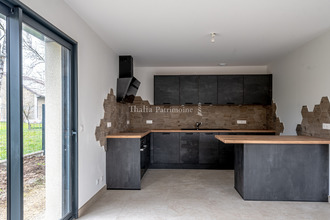 location maison cessy 01170