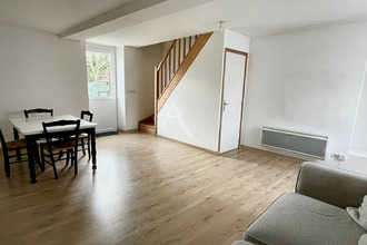 location maison chatelain 53200