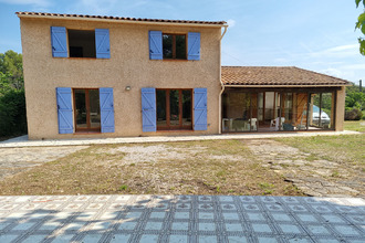 location maison correns 83570