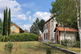 location maison esparron 83560