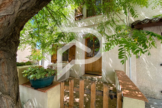 location maison esparron 83560