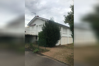 location maison fleurville 71260