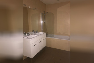 location maison fleurville 71260