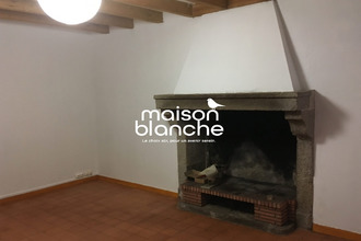 location maison gourge 79200