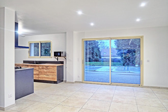 location maison gressey 78550