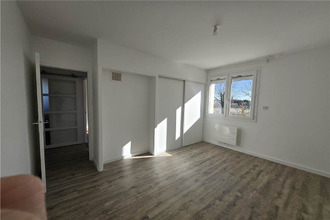 location maison grillon 84600