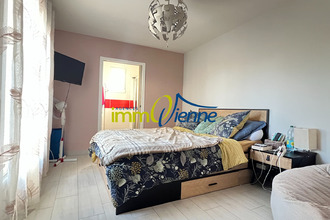 location maison jardres 86800