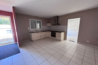 location maison la-couronne 16400