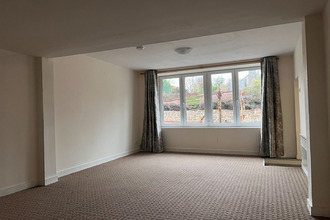 location maison la-doree 53190