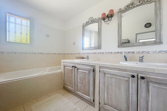 location maison la-fare-les-oliviers 13580