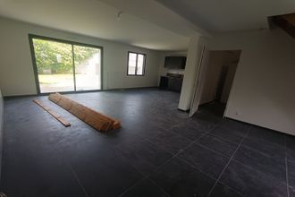 Ma-Cabane - Location Maison LACROIX-SAINT-OUEN, 88 m²