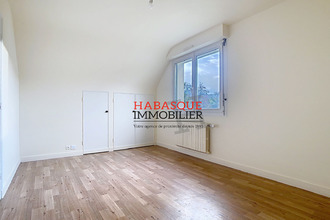 location maison lampaul-guimiliau 29400