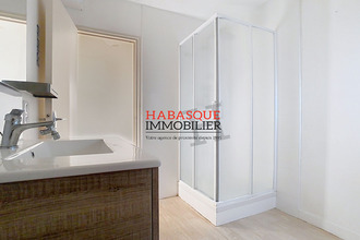 location maison lampaul-guimiliau 29400